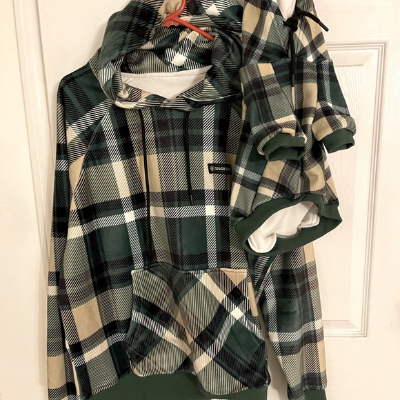 Matching Hoodies - Picture 5 of 16